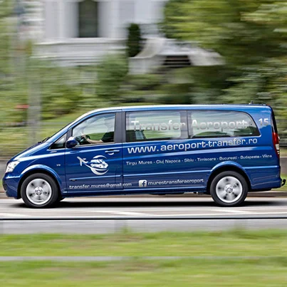 Realizare design colantare auto firma transport persoane - Niraj Prodcom